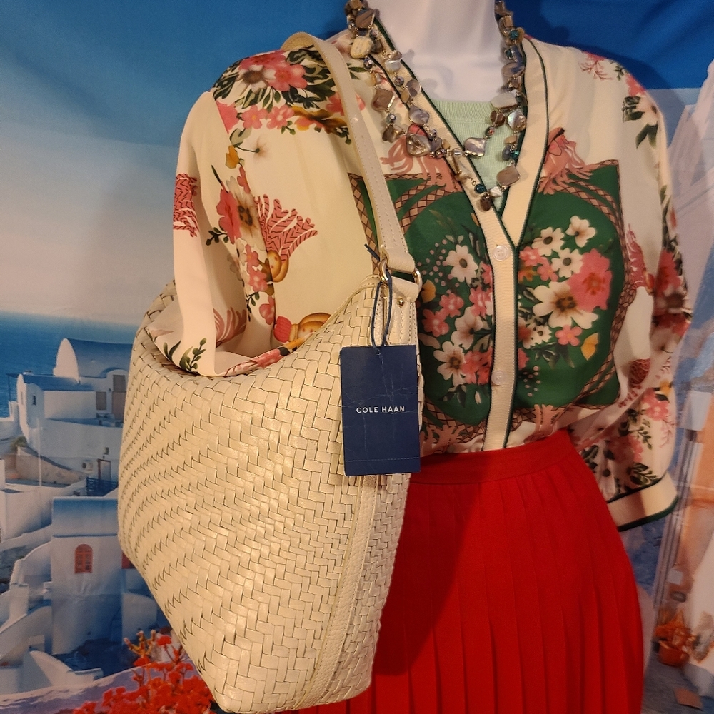 SOLD -COLE HAAN HOBO BAG